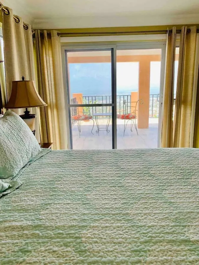 Villa Bella Vista Kingston
