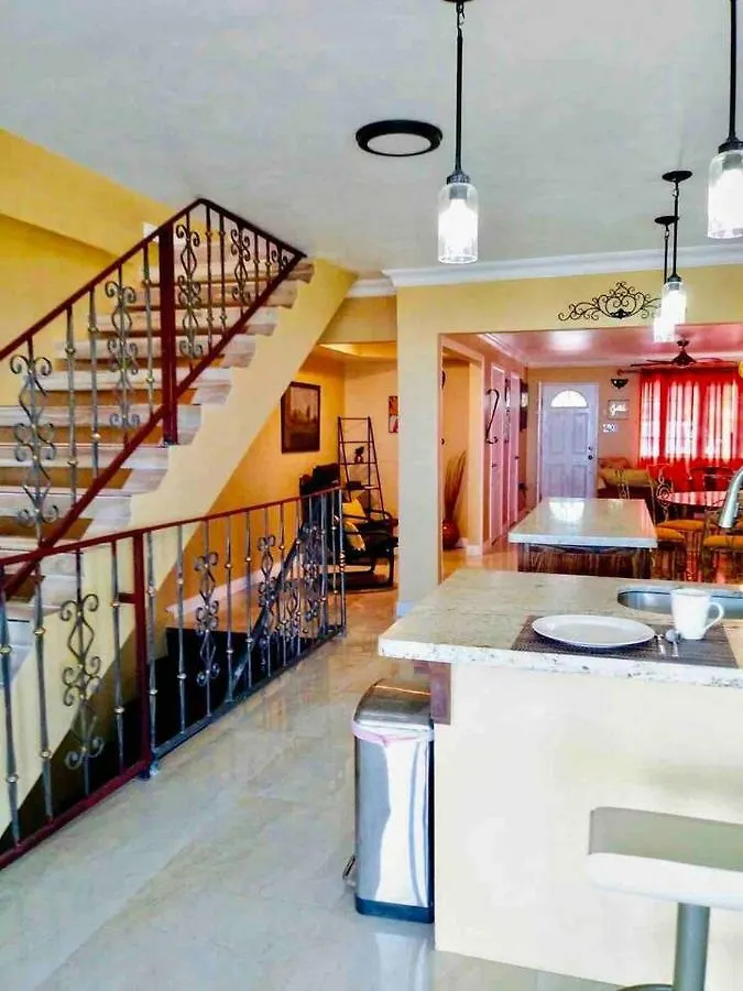 Villa Bella Vista Kingston
